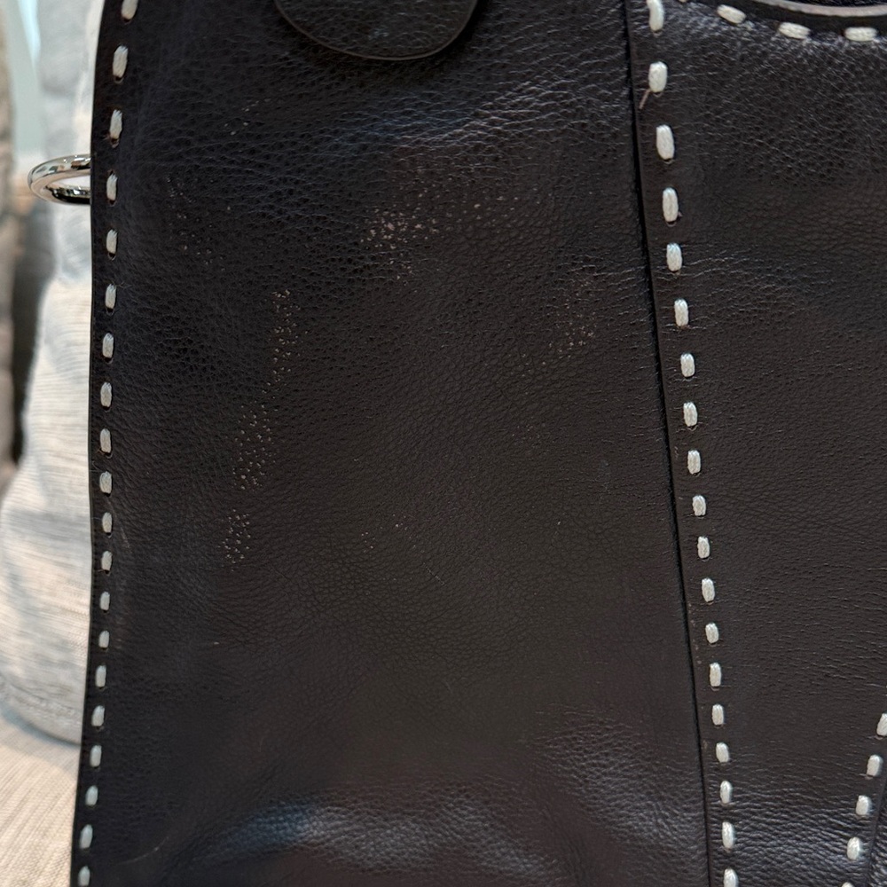 Fendi Black Leather Shoulder Bag - Picture 7 of 14